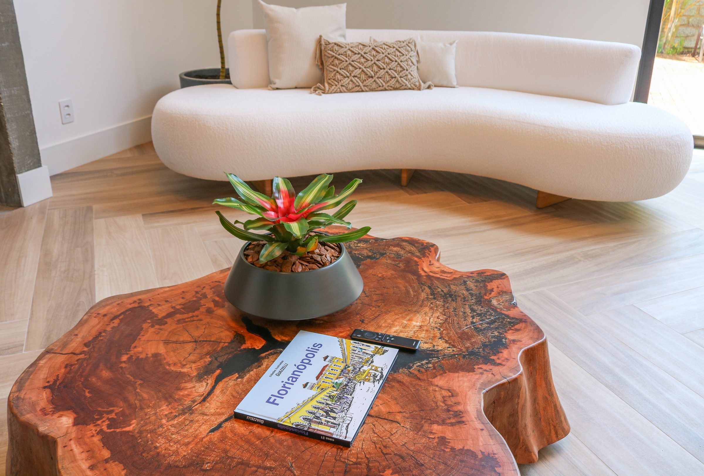 Casa Praia Mole, living coffee table